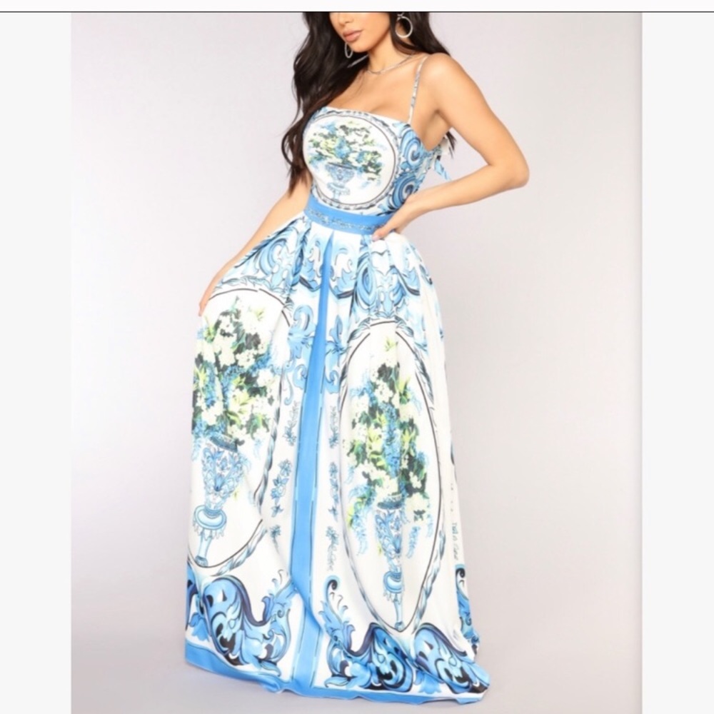 Floral porcelain Greece maxi dress